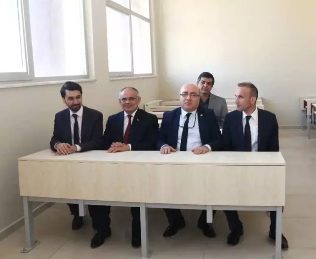 Rektör Karamustafa, İlçelerdeki Myo'larda İncelemelerde Bulundu