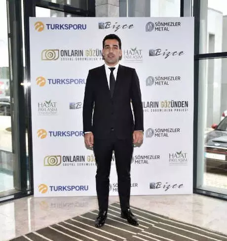 Ahmet Yılmaz, 'Onların Gözünden' Projesinin 3'üncüsünü Gerçekleştiriyor Ahmet Yılmaz, 'Onların Gözünden' Projesinin 3'üncüsünü Gerçekleştiriyor