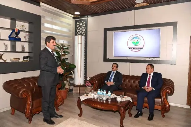 Bakan Yardımcısı Aksu'dan Muş Belediyesine Ziyaret Bakan Yardımcısı Aksu'dan Muş Belediyesine Ziyaret