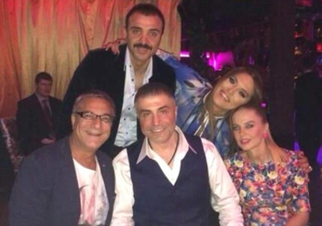 Demet Akalın, Yoğun Bakımda Olan Mehmet Ali Erbil İçin Takipçilerinden Cuma Duası istedi
