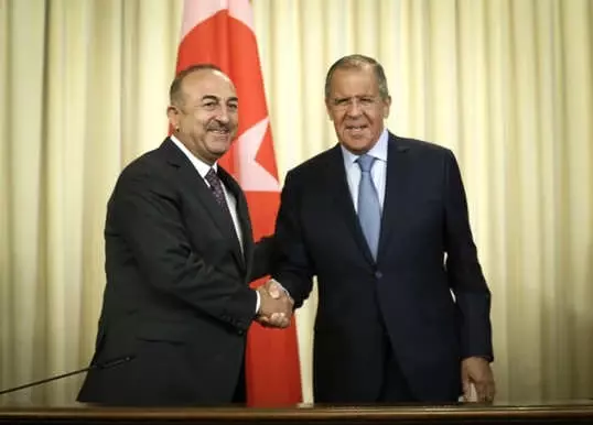 Dışişleri Bakanı Çavuşoğlu Rus Mevkidaşı Lavrov ile Görüştü