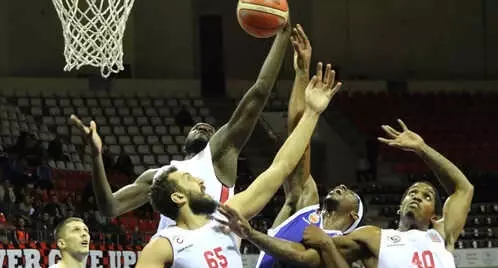 Gaziantep Basketbol, Arel Üniversitesi'ni Rahat Geçti: 76-60