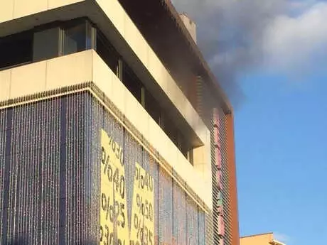 Lüleburgaz'da Alışveriş Merkezinde Yangın