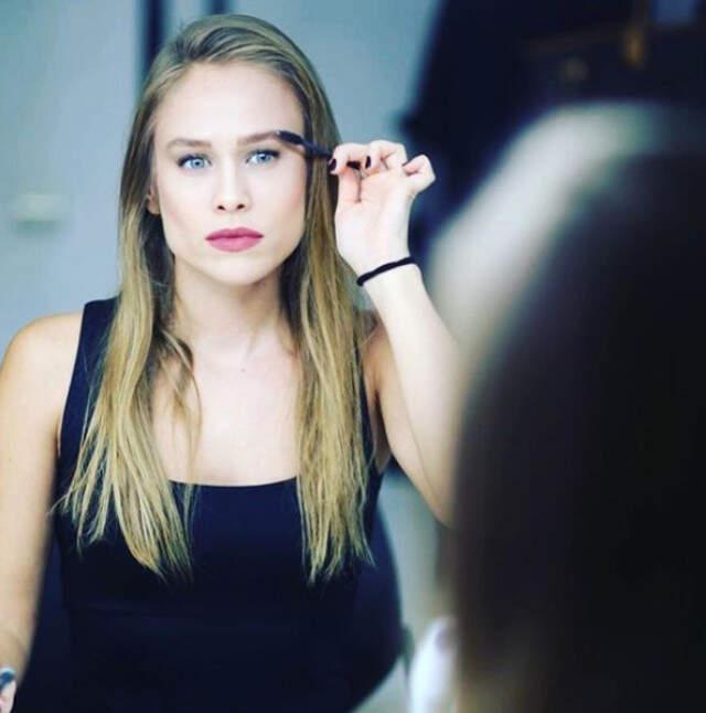 Oyuncu Begüm Öner: ''Mıncıklanmayı Seviyorum''