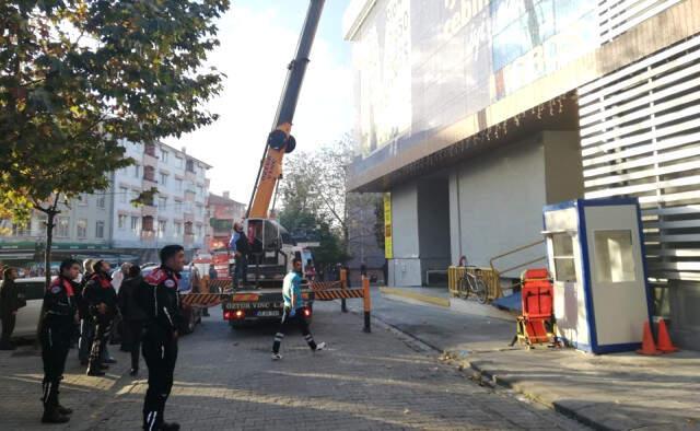 Son Dakika! Lüleburgaz'da AVM'de Büyük Yangın: Mahsur Kalanlar Var