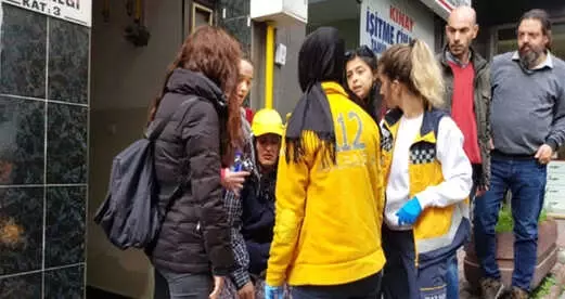 Tartıştığı Görme ve İşitme Engelli Eşini Araçtan Attı