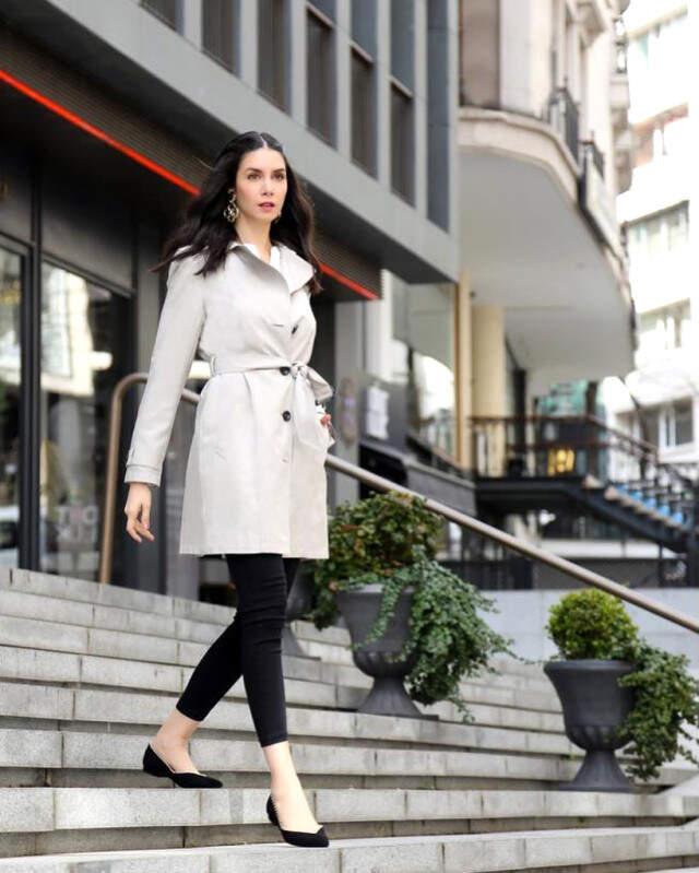 Ünlü Manken Ahu Yağtu, 15 Yaşındaki Haliyle Hayran Bıraktı