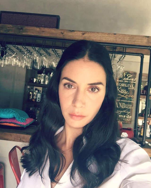 Ünlü Manken Ahu Yağtu, 15 Yaşındaki Haliyle Hayran Bıraktı
