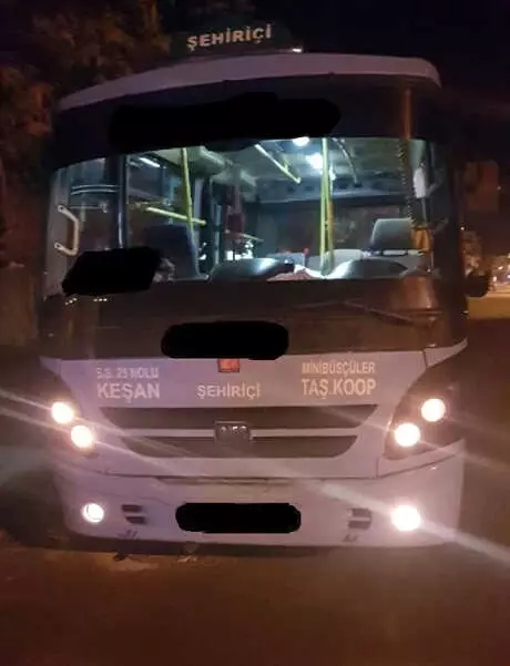 Alkollü Minibüs Şoförü Duraktan, Aracı İse Trafikten Menedildi