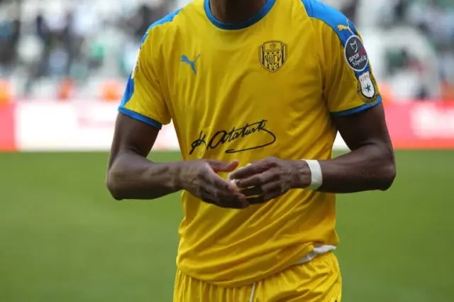 Ankaragücü'nden Atatürk İmzalı Forma