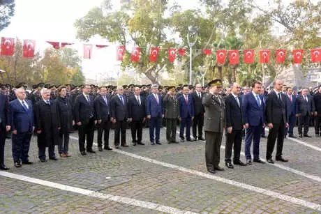 Atatürk, Kahramanmaraş'ta Törenlerle Anıldı Atatürk, Kahramanmaraş'ta Törenlerle Anıldı