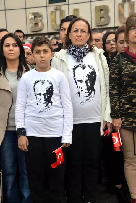 Atatürk, Kahramanmaraş'ta Törenlerle Anıldı Atatürk, Kahramanmaraş'ta Törenlerle Anıldı