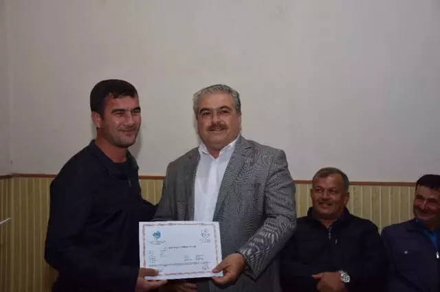 Avcılar Kurs Bitirme Sertifikalarını Aldı Avcılar Kurs Bitirme Sertifikalarını Aldı