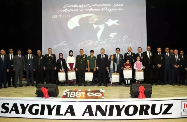 Büyük Önder Atatürk'ü Anıyoruz