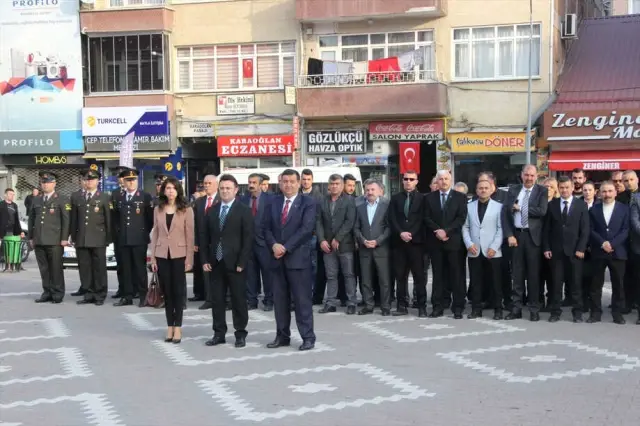 Büyük Önder Atatürk'ü Anıyoruz Büyük Önder Atatürk'ü Anıyoruz