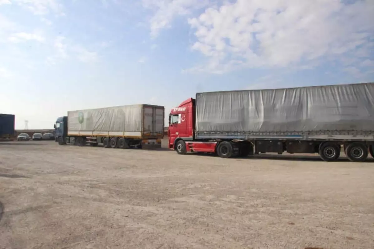 Çobanbey Sınır Kapısı Yeniden Geçişlere Açıldı