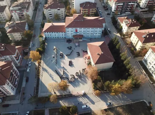 Oluşturdukları Farklı Kareografi ile Ata'larını Andılar