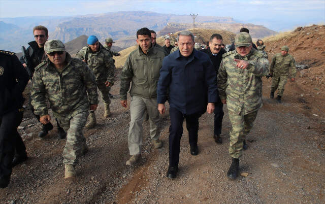 Son Dakika! 7 Askerimizin Şehit Olduğu Patlamayla İlgili Bakan Akar'dan Açıklama: Yangın Söndürüldü