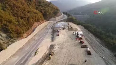 Uludağ'ın Eteklerinde 40 Yıllık Özlem Bitiyor, Dağ İlçelerine Ulaşım İçin Tünel İnşaatı Başladı Uludağ'ın Eteklerinde 40 Yıllık Özlem Bitiyor, Dağ İlçelerine Ulaşım İçin Tünel İnşaatı Başladı