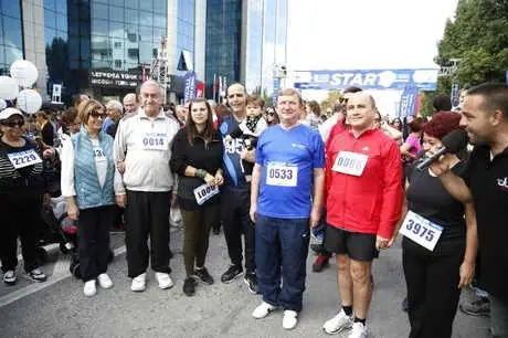 Lefkoşa Turkcell le Koşuyor" Maratonu Binlerce Kişinin ...