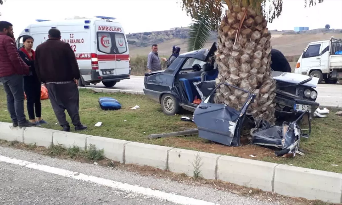 Otomobil Ağaca Çarptı: 2 Yaralı
