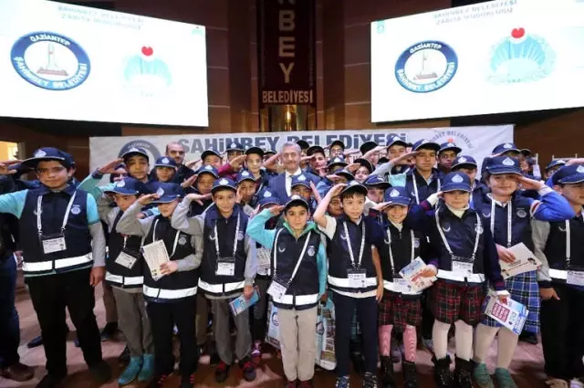 Şahinbey'de Minik Zabıtalara Görevleri Anlatıldı