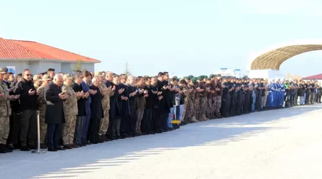 Şemdinli Şehitleri Memleketlerine Uğurlandı