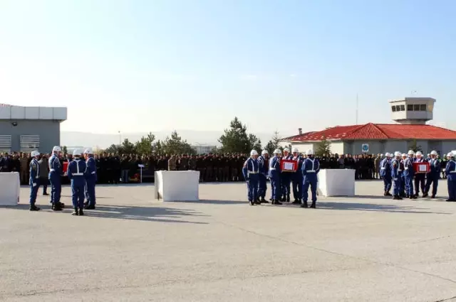 Şemdinli Şehitleri Memleketlerine Uğurlandı