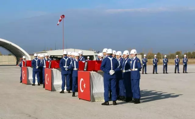 Şemdinli Şehitleri Memleketlerine Uğurlandı