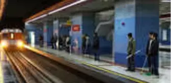 ankara da korkunc olay metro duraginda canina kiydi