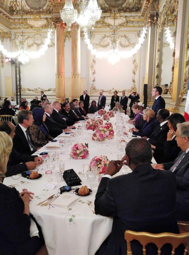 Son Dakika! Cumhurbaşkanı Erdoğan, Paris'te ABD Başkanı Trump ile Görüştü image