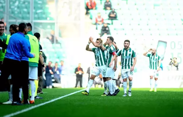 Spor Toto Süper Lig: Bursaspor: 1 - Kasımpaşa: 1 (İlk Yarı) Spor Toto Süper Lig: Bursaspor: 1 - Kasımpaşa: 1 (İlk Yarı)