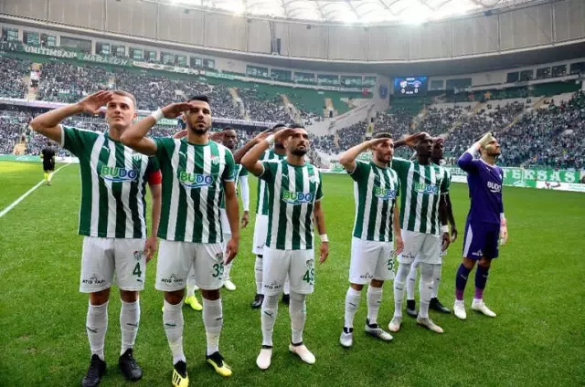 Spor Toto Süper Lig: Bursaspor: 1 - Kasımpaşa: 1 (İlk Yarı) Spor Toto Süper Lig: Bursaspor: 1 - Kasımpaşa: 1 (İlk Yarı)