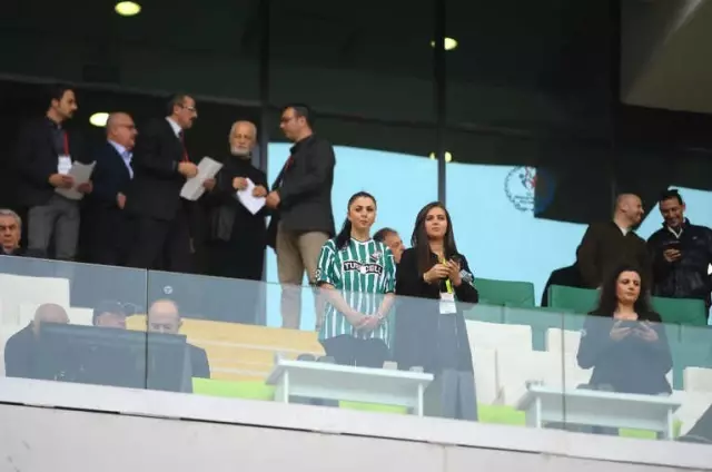 Spor Toto Süper Lig: Bursaspor: 1 - Kasımpaşa: 1 (İlk Yarı) Spor Toto Süper Lig: Bursaspor: 1 - Kasımpaşa: 1 (İlk Yarı)