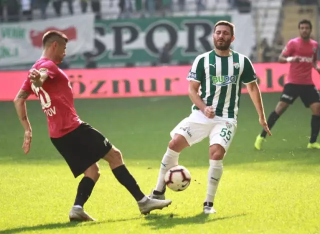 Spor Toto Süper Lig: Bursaspor: 1 - Kasımpaşa: 1 (İlk Yarı) Spor Toto Süper Lig: Bursaspor: 1 - Kasımpaşa: 1 (İlk Yarı)