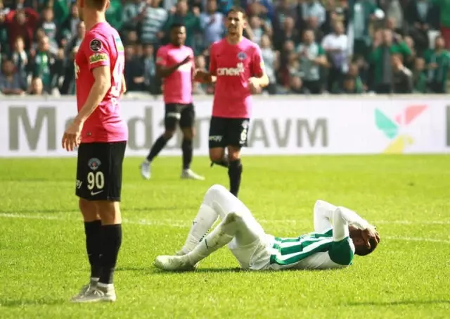 Spor Toto Süper Lig: Bursaspor: 1 - Kasımpaşa: 1 (İlk Yarı) Spor Toto Süper Lig: Bursaspor: 1 - Kasımpaşa: 1 (İlk Yarı)