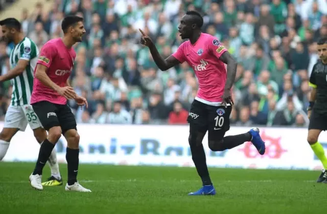 Spor Toto Süper Lig: Bursaspor: 1 - Kasımpaşa: 1 (İlk Yarı) Spor Toto Süper Lig: Bursaspor: 1 - Kasımpaşa: 1 (İlk Yarı)