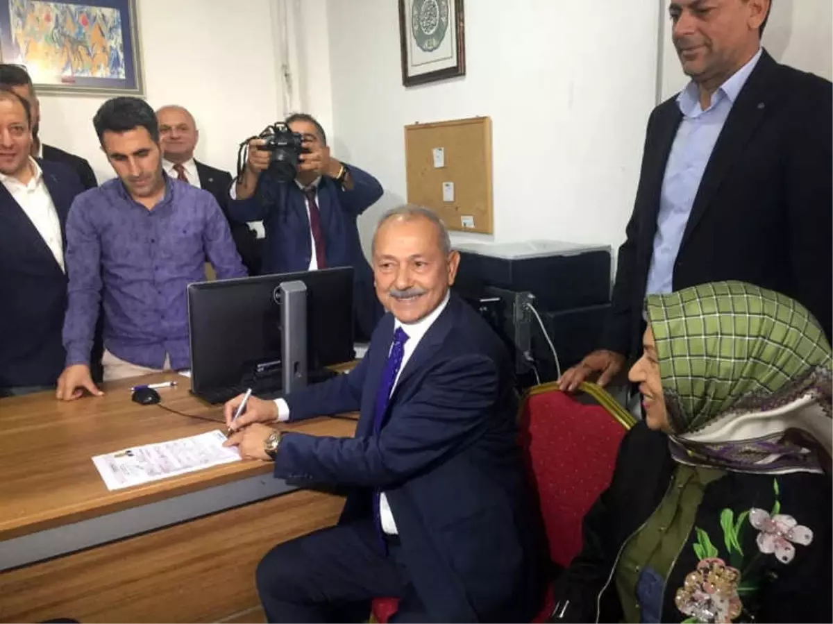Velittin Küçük'ten Adaylık Başvurusu