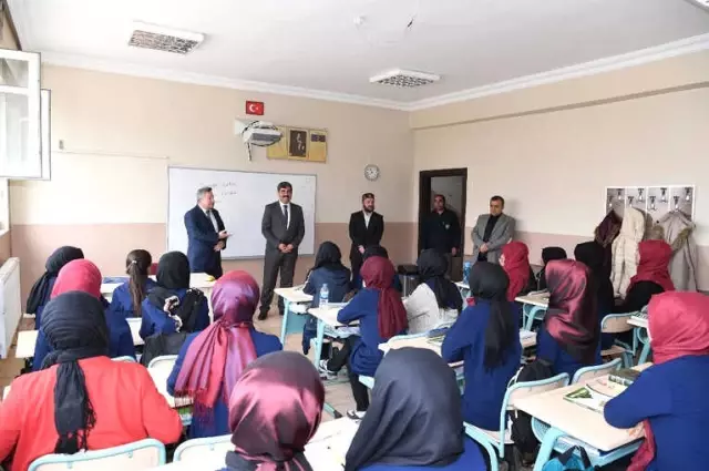 Başkan Asya'dan Şehit Davut Karaçam Anadolu İmam Hatip Lisesine Ziyaret
