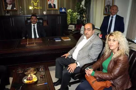 CHPli belediye başkanı AK Partiye geçti CHPli belediye başkanı AK Partiye geçti