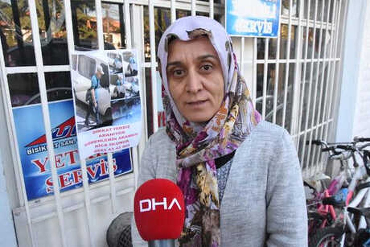 Evinden Hırsızlık Yaptığını İddia Ettiği Kişiyi Afişle Arıyor