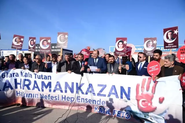 Şehit Yakınları ve Gazilerden Kahramankazan Belediye Başkanı Ertürk'e Destek Şehit Yakınları ve Gazilerden Kahramankazan Belediye Başkanı Ertürk'e Destek