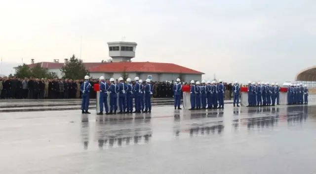Şemdinli Şehitleri Memleketlerine Uğurlandı
