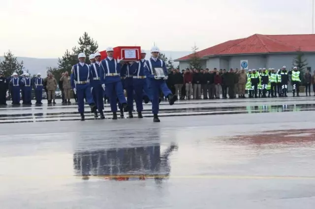 Şemdinli Şehitleri Memleketlerine Uğurlandı