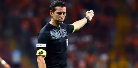UEFA dan Türk Hakemlere Görev