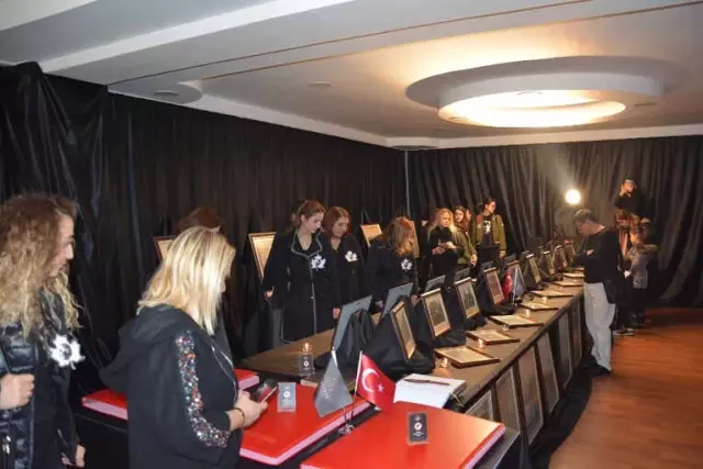 Gkv'de '80. Yılda 80 Yıl Öncesine Yolculuk Sergisi' Açıldı Gkv'de '80. Yılda 80 Yıl Öncesine Yolculuk Sergisi' Açıldı