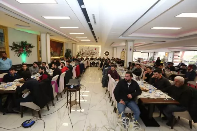 Sapanca Gölü'nü Yüzerek Karşıya Geçen Sporcular Ödüllendirildi Sapanca Gölü'nü Yüzerek Karşıya Geçen Sporcular Ödüllendirildi