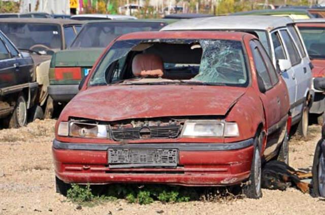 Yediemin Otoparkları Milli Servet Mezarlıklarına Döndü