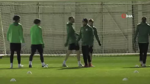 Atiker Konyaspor, Galatasaray Hazırlıklarına Altyapı Antrenörleriyle Başladı Atiker Konyaspor, Galatasaray Hazırlıklarına Altyapı Antrenörleriyle Başladı