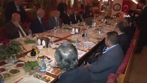 Başdanışman Topçu, Ahıska Türklerinden Bahsederken Duygulandı